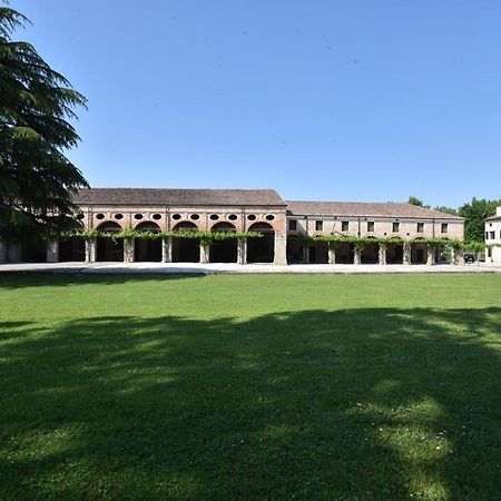 לינה וארוחת בוקר Campo San Martino Tenuta Le Risare מראה חיצוני תמונה