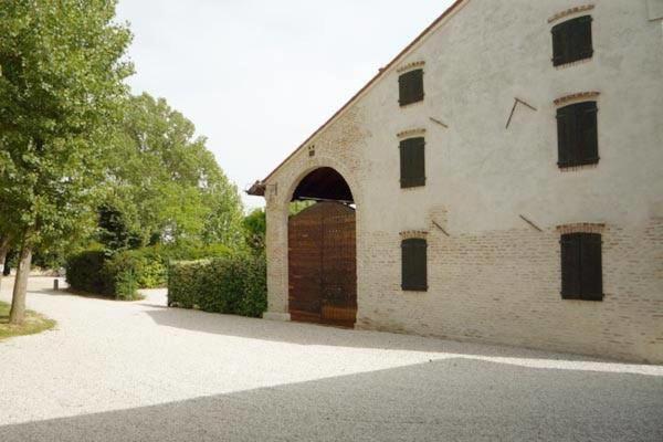 לינה וארוחת בוקר Campo San Martino Tenuta Le Risare מראה חיצוני תמונה